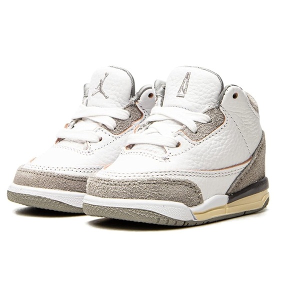 Nike Little Kids JORDAN 3 RETRO SP (PS) Shoes | Color:WHITE/WHITE-MEDIUM GREY 👟 - Picture 1 of 11